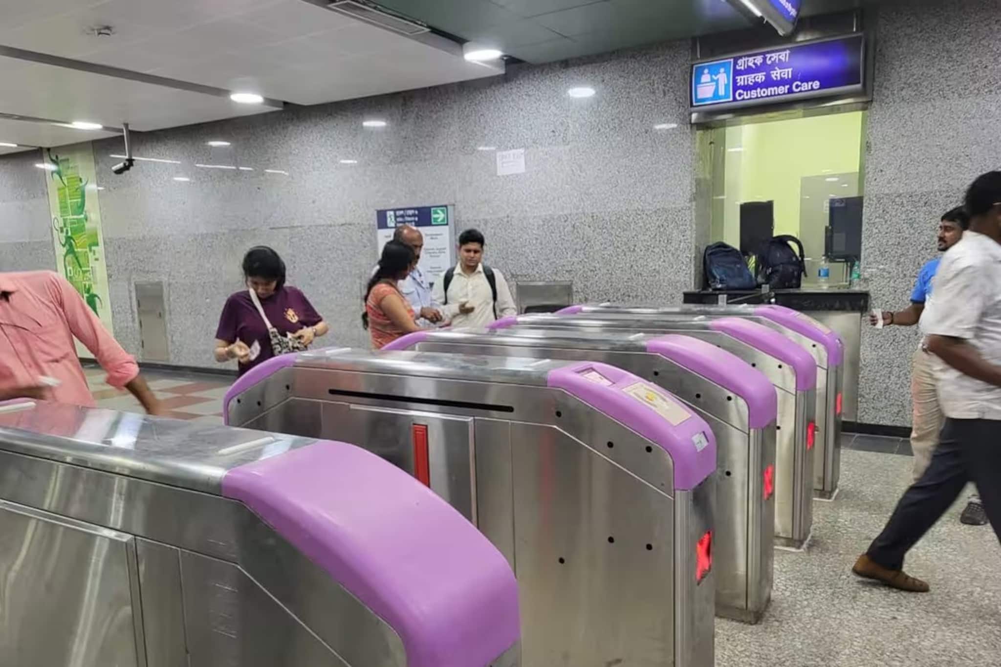 বাড়ছে দায়িত্ব, দুশ্চিন্তামুক্ত থাকার প্রশিক্ষণ দিচ্ছে মেট্রো