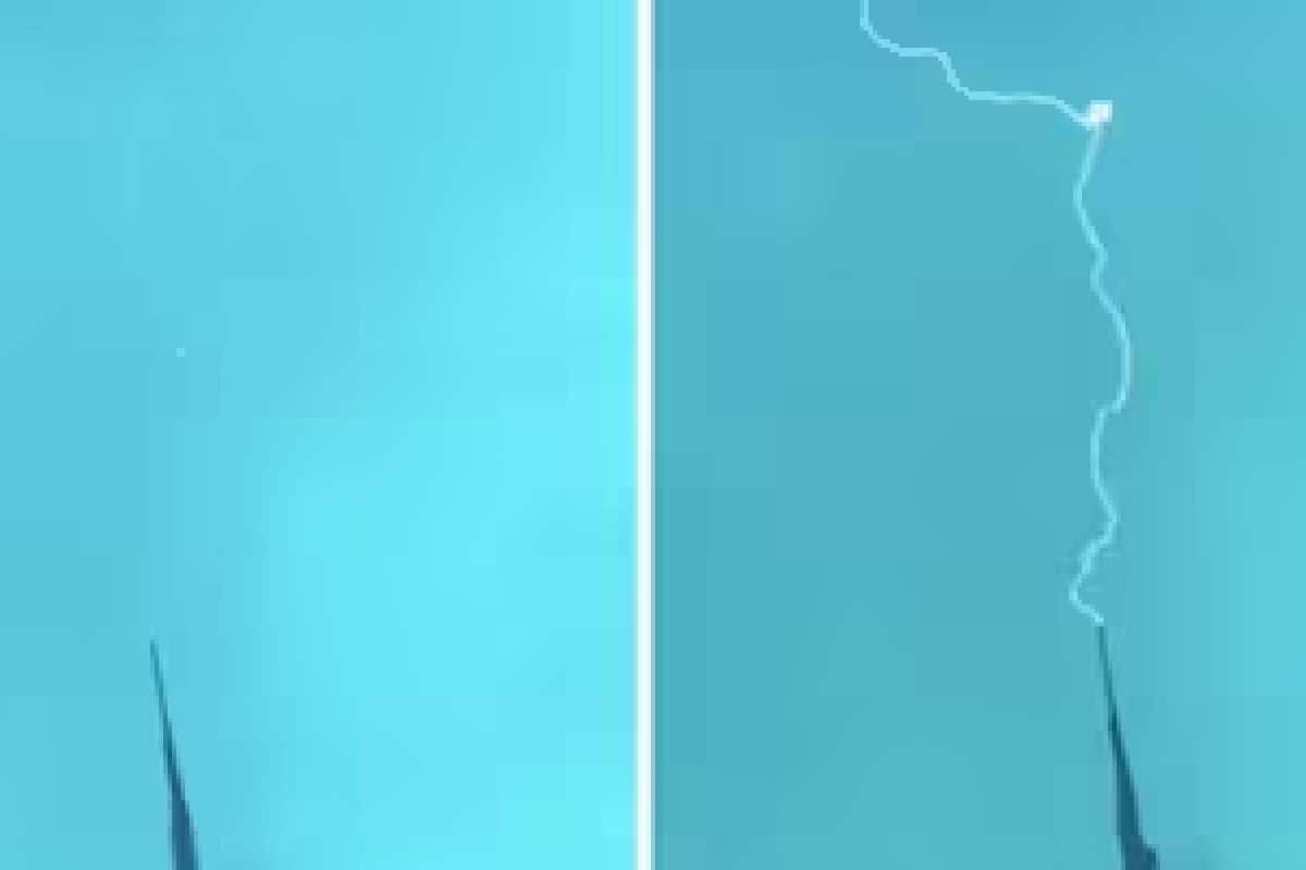 বৃষ্টিতে ভাসছে দুবাই, এর মধ্যেই বুর্জ খলিফা উপরে বজ্রপাতের ভিডিও ভাইরাল