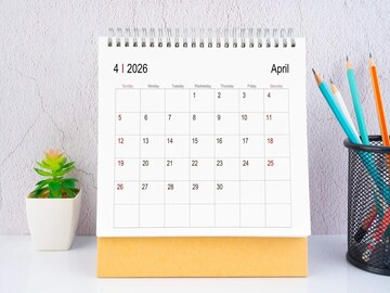 ১২ মাসে ৯ লং উইকএন্ড! ২০২৬ সালে স্কুল, কলেজ, অফিসের ছুটির তালিকা লম্বা, দেখে নিন লিস্ট