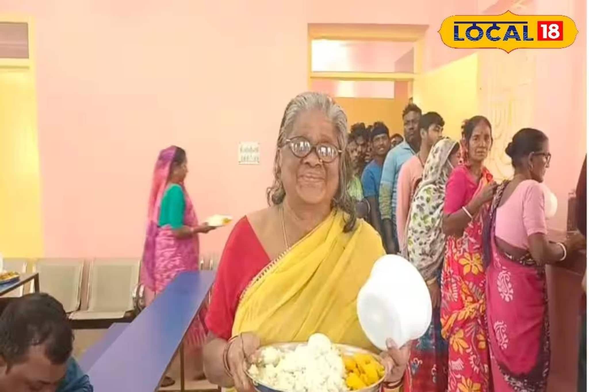 ৫ টাকায় পেট ভর্তি খাবার! বারুইপুরের হাসপাতালে শুরু হল মা ক্যান্টিন ৫ টাকায় পেট ভর্তি খাবার! বারুইপুরের হাসপাতালে শুরু হল মা ক্যান্টিন