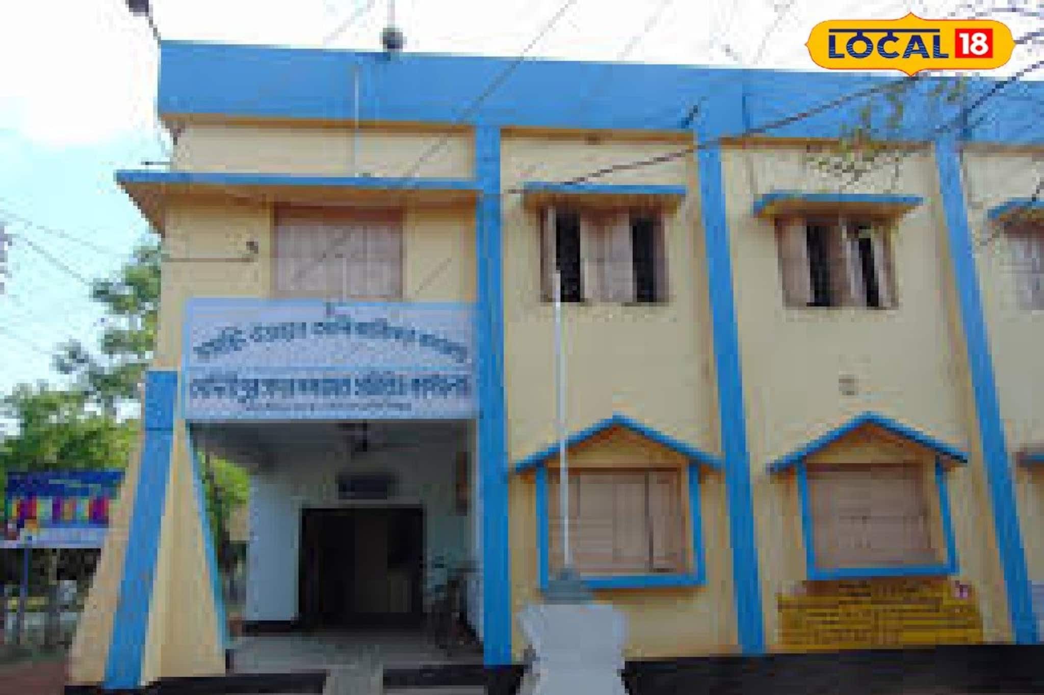 BLRO অফিসে ঢুকে অস্থায়ী কর্মীকে ধারালো অস্ত্রের কোপ! হাড়হিম করা কাণ্ড মেদিনীপুরে