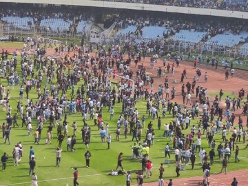 মেসির অনুষ্ঠানে ধুন্ধুমার মেসির অনুষ্ঠানে ধুন্ধুমার