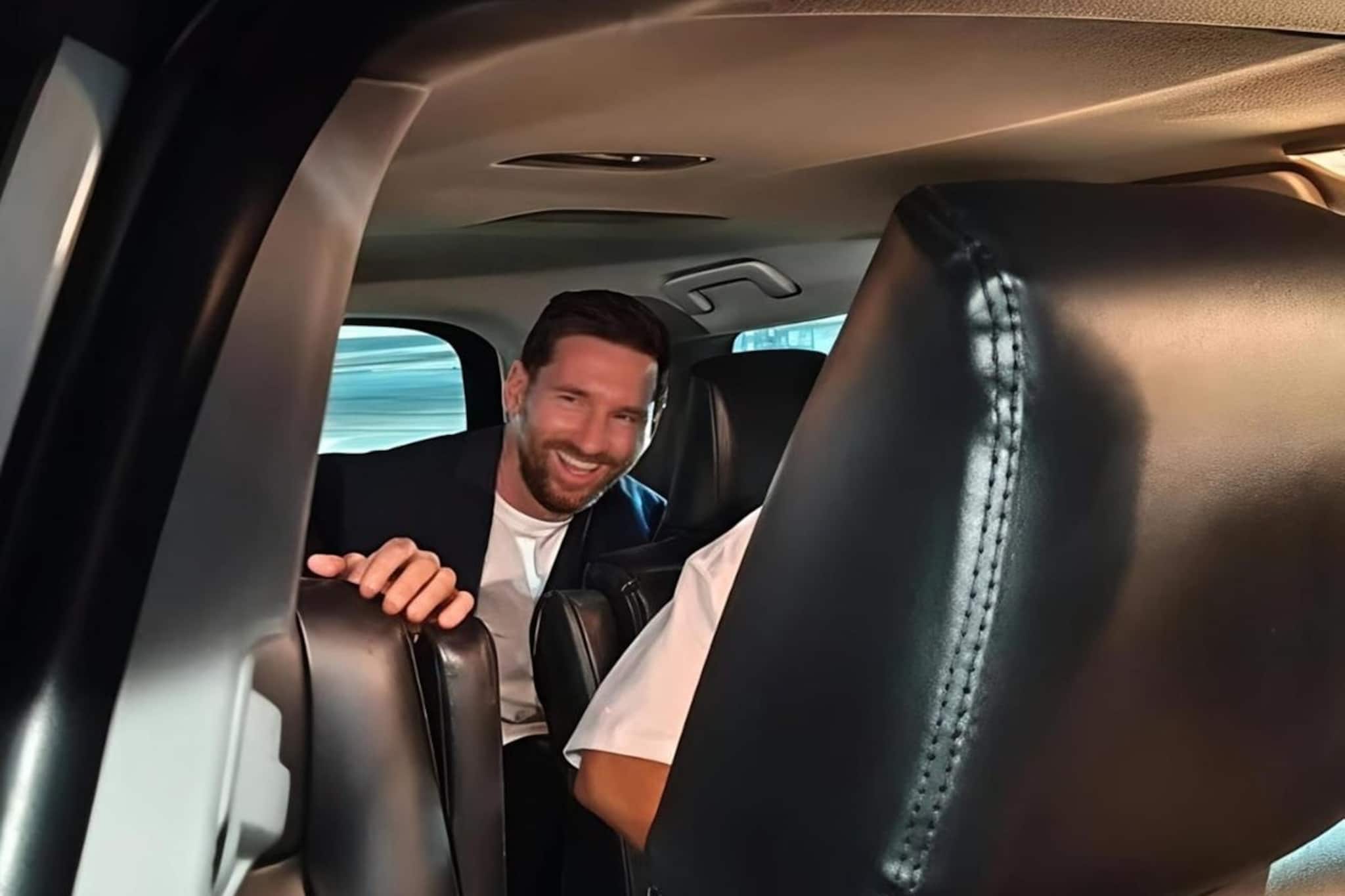 Messi in Kolkata: প্রতীক্ষার অবসান ! মধ্যরাতে কলকাতায় পা রাখলেন লিওনেল মেসি, শহরে উপস্থিত কিং খানও