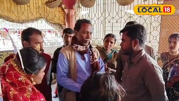 মন্দিরে