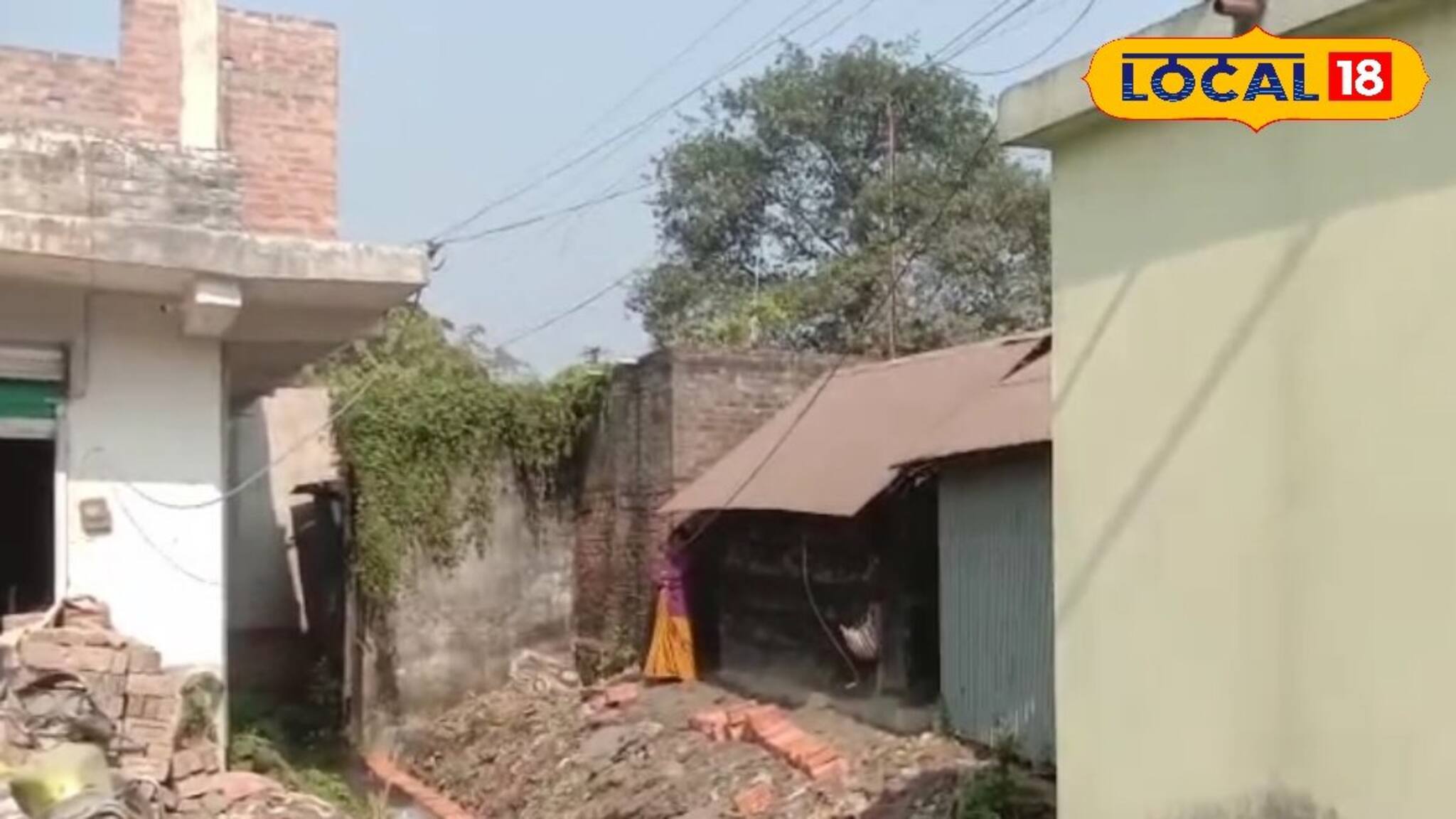 স্কুলের সামনের জায়গা দখলদারি, অবৈধ নির্মাণ গড়ার অভিযোগ ব্যবসায়ীর বিরুদ্ধে