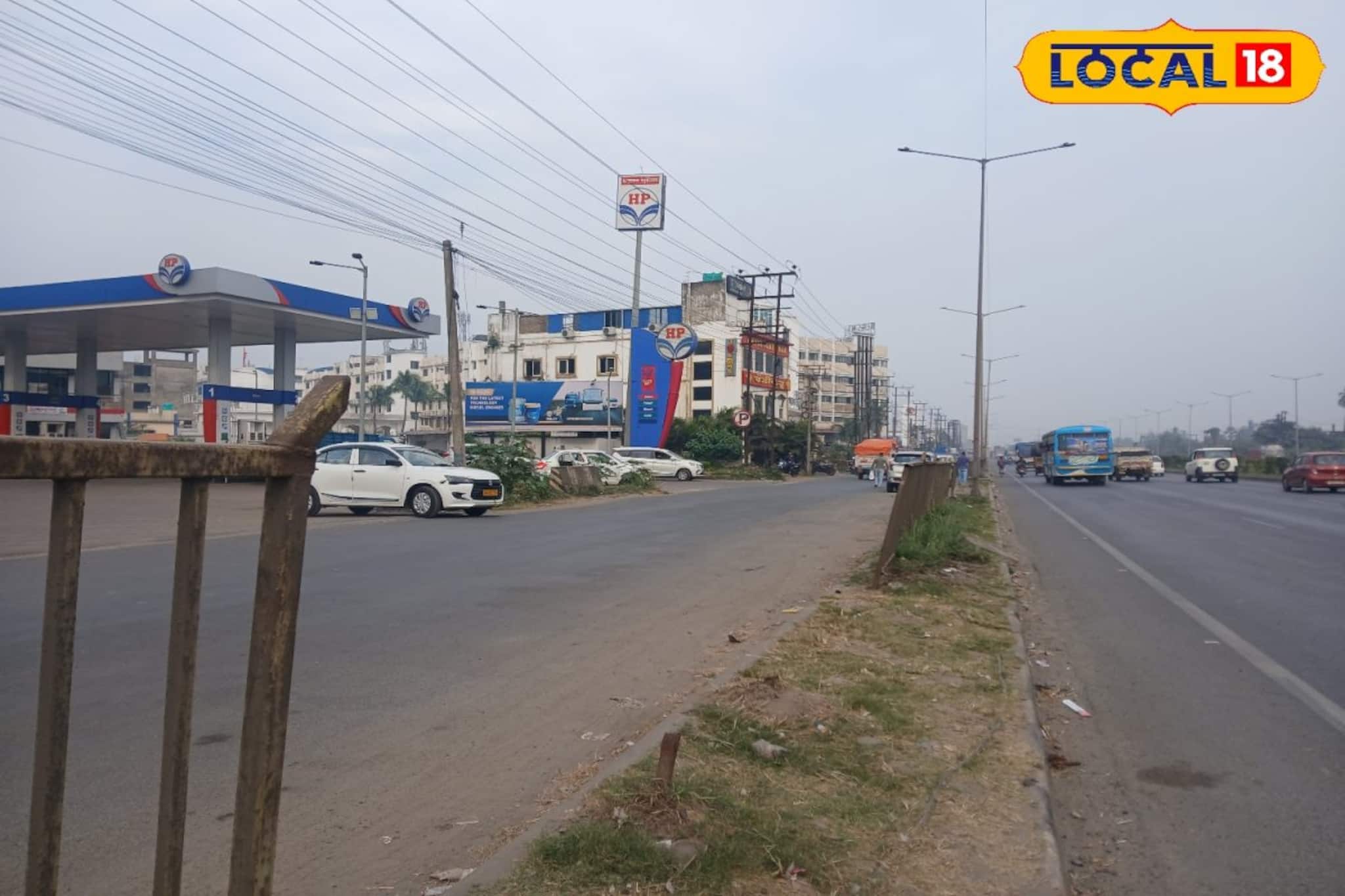 নেই পথবাতি, ভাঙা ব্যারিকেড! ১৬ নং জাতীয় সড়কের ভয়ঙ্কর পরিস্থিতি, দেখুন ছবি