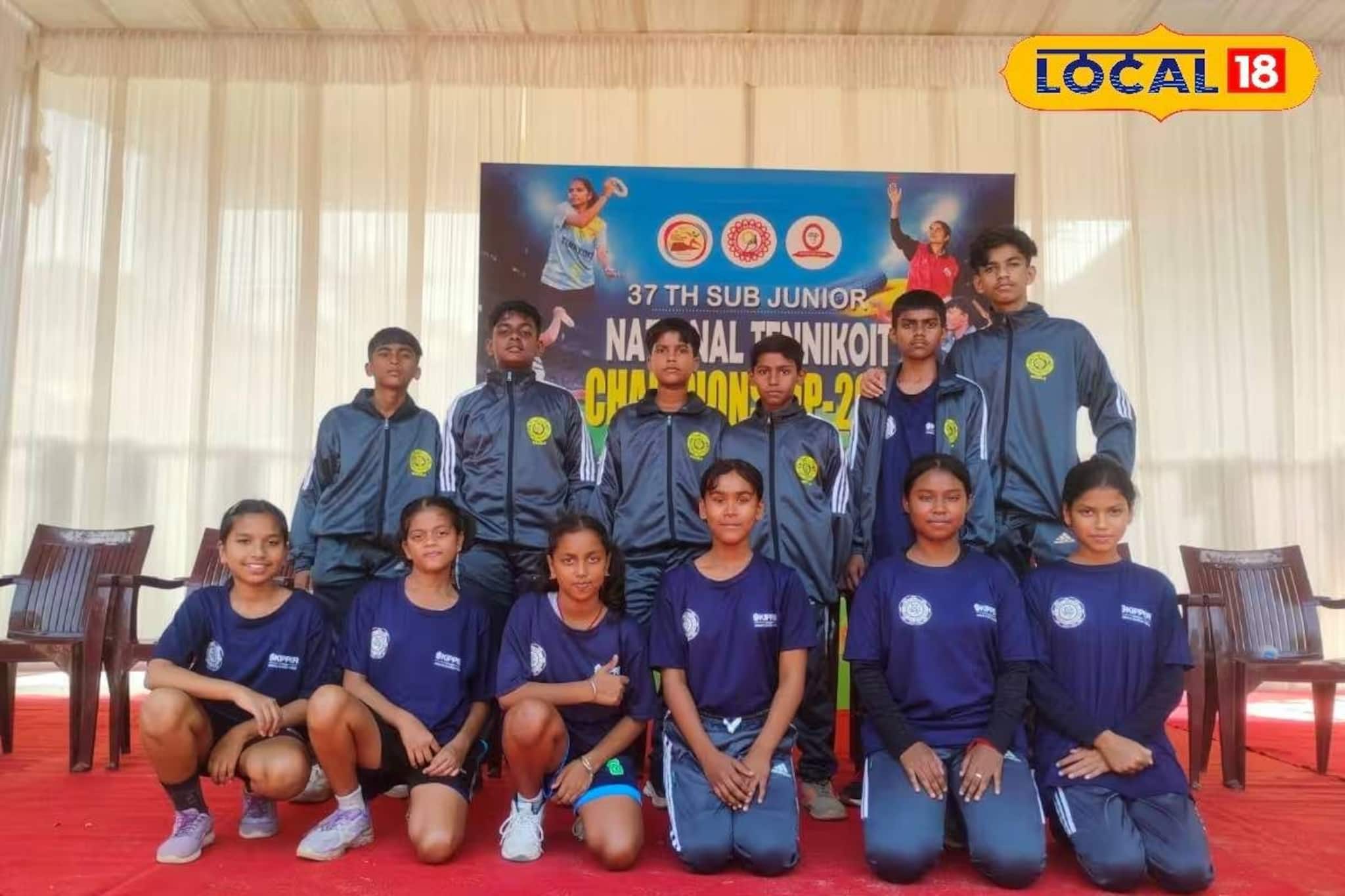 দু'চোখে চ্যাম্পিয়ন হওয়ার স্বপ্ন! জাতীয় স্তরের টেনিকোয়েট প্রতিযোগিতায় মালদহের ৬ খুদে