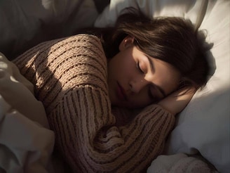 সোয়েটার আর মোজা পরে রাতে ঘুমনো শরীরের জন্য ভাল না ক্ষতিকর, জানুন বিশেষজ্ঞের মত