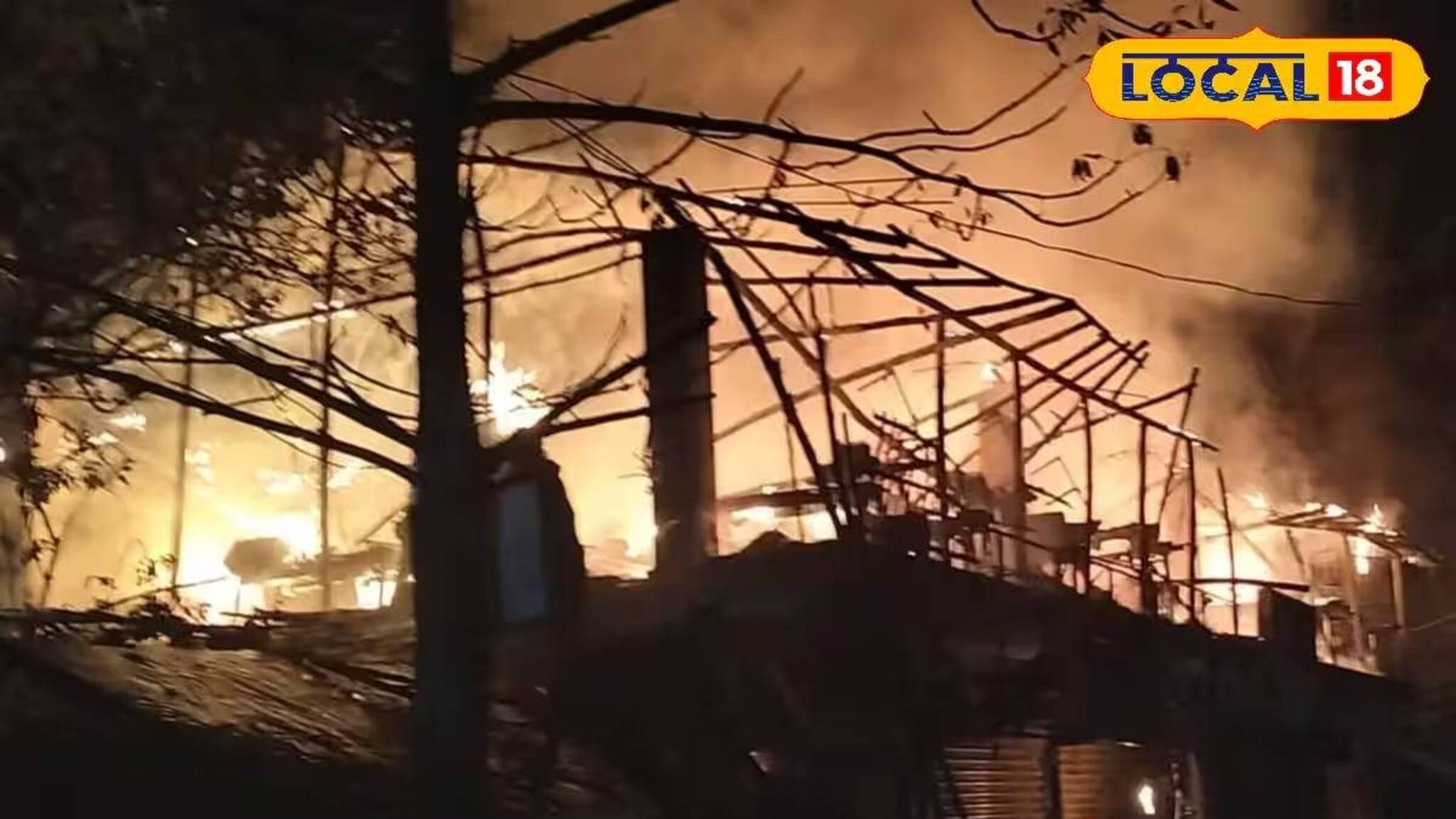 শীতের রাতে দাউদাউ করে জ্বলল সেলাই কারখানা! হাসনাবাদে ভয়াবহ অগ্নিকাণ্ড