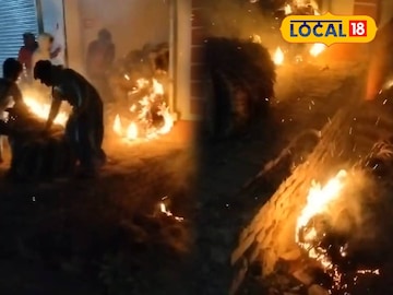 পাটের গোডাউনে আগুন জ্বলছে পাটের গোডাউনে আগুন জ্বলছে