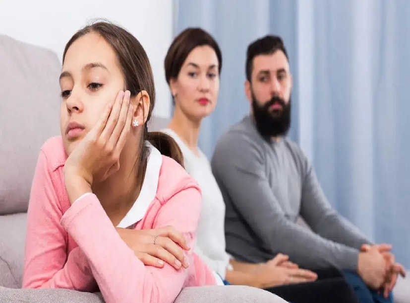 *বিজ্ঞপ্তিতে আরও জানান হয়েছে, চেরলাপল্লি–শালিমার–চেরলাপল্লি স্পেশাল (০৭১৪৮/০৭১৪৯)। চেরলাপল্লি থেকে ছাড়বে ৬ ডিসেম্বর ২০২৫, রাত ২১:৩৫-এ। পৌঁছবে পরের দিন রাত ২৩:৫০-এ।০৭১৪৯ শালিমার থেকে ছাড়বে ৮ ডিসেম্বর ২০২৫, দুপুর ১২:১০-এ। পৌঁছবে পরের দিন বিকেল ১৬:০০ মিনিটে। স্টপেজ থাকবে সাঁতরাগাছি, খড়গপুর, বালেশ্বর স্টেশনে। সংগৃহীত ছবি। 