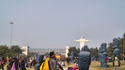 Bone-Chilling Christmas: Kolkata Celebrates Amidst Coldest Day, Crowds Flock to Parks