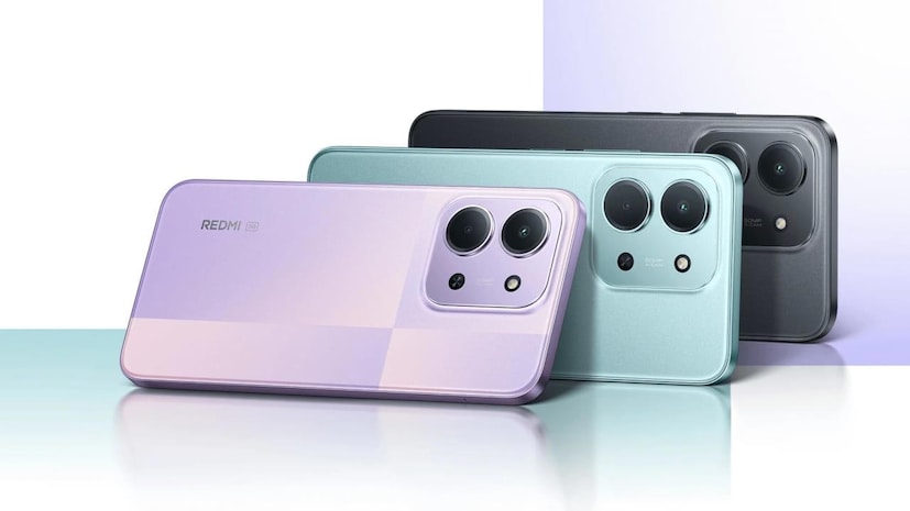 Redmi 15C 5G মিডিয়াটেক ডাইমেনসিটি ৬৩০০ চিপসেট দ্বারা চালিত এবং অ্যান্ড্রয়েড ১৫-এর উপর ভিত্তি করে HyperOS ২-এ চলে। ফোনটিতে ৮জিবি পর্যন্ত RAM এবং ১২৮জিবি স্টোরেজ রয়েছে, যা ভার্চুয়াল RAM-এর মাধ্যমে আরও বাড়ানো যেতে পারে।