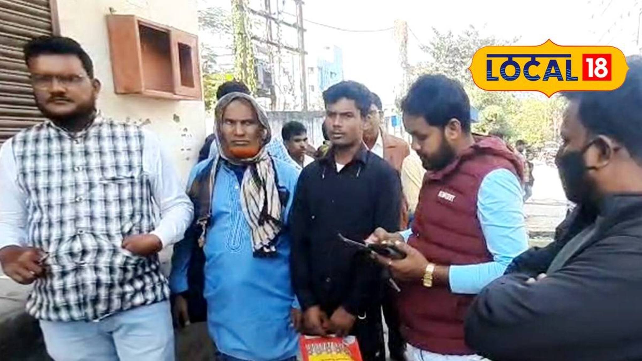 নামের পদবী ভুল থাকায় আতঙ্ক! এসআইআর-ভয়ে নিজেকে শেষ করে দিলেন বৃদ্ধ