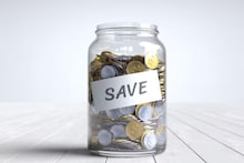 Savings Tips: বেতনের টাকা ঢুকতে না ঢুকতেই উড়ে যায়? কাজে লাগান 1st Week Rule; অপ্রয়োজনীয় খরচ হবে না, দেখে নিন কী করতে হবে