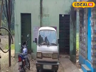 অব্যবহৃত অবস্থায় পড়ে থাকা বাথরুম কমপ্লেক্স