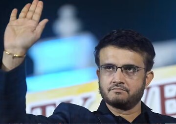 কোচ সৌরভের কেরিয়ার ধাক্কা খেল শুরুতেই! মনের মতো টিম গড়েও লাভ হল না