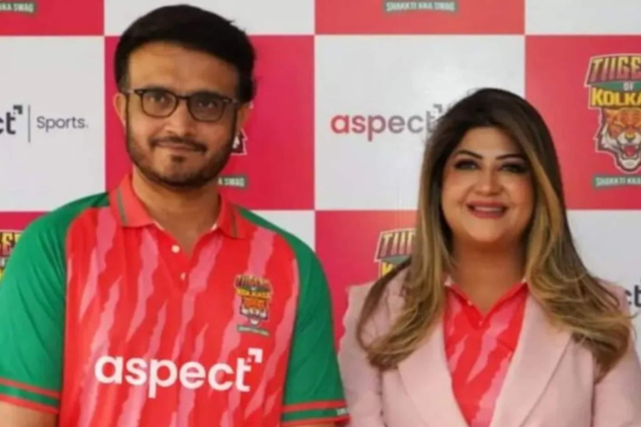 ফের চমক সৌরভ গঙ্গোপাধ্যায়ের! ক্রিকেট লিগে নতুন দলের মালিক ও মেন্টর হলেন দাদা ফের চমক সৌরভ গঙ্গোপাধ্যায়ের! ক্রিকেট লিগে নতুন দলের মালিক ও মেন্টর হলেন দাদা