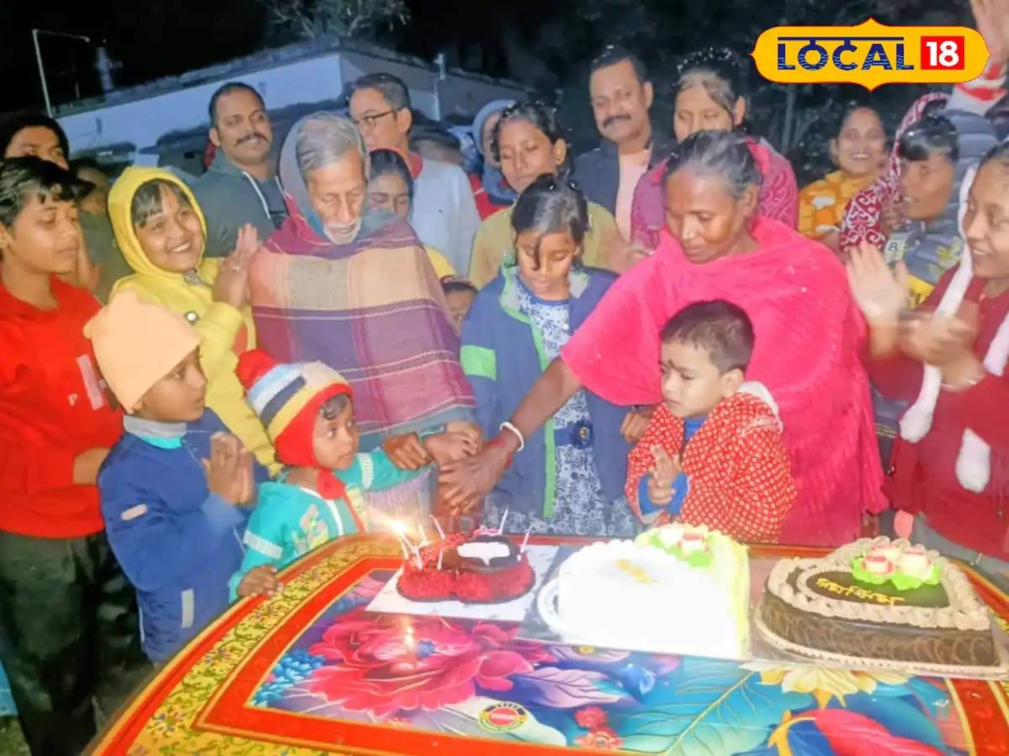 জন্মদিনে ঘরে ফিরল নিখোঁজ মেয়ে! কেক কেটে হইহই করে উৎসব পালন জয়নগরের পরিবারের