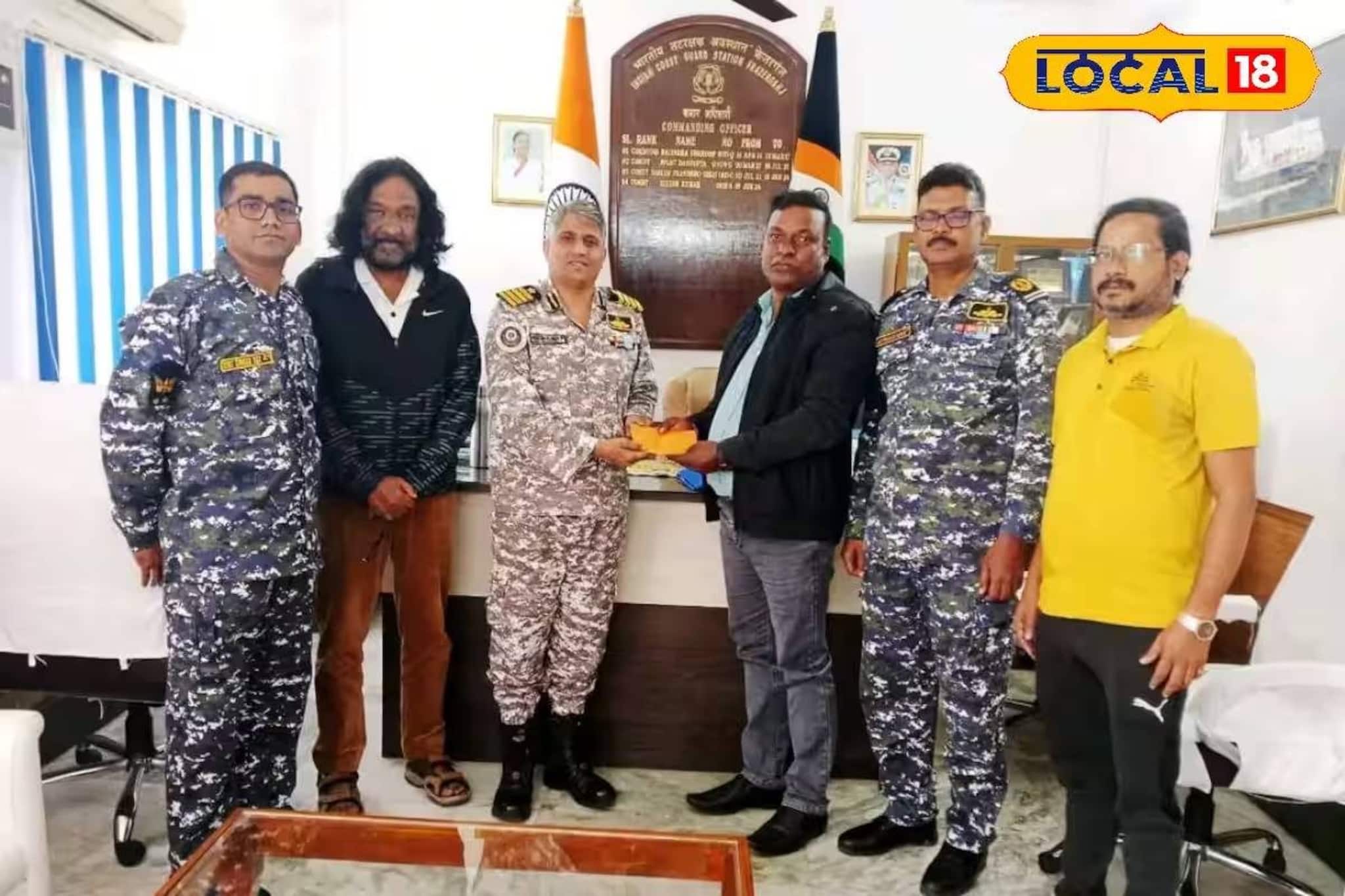 ইন্ডিয়ান কোস্ট গার্ডের 'চোখ'! একাই ৫টি বাংলাদেশি ট্রলার ধরিয়ে দিয়ে পুরস্কৃত মৎসজীবী ইন্ডিয়ান কোস্ট গার্ডের 'চোখ'! একাই ৫টি বাংলাদেশি ট্রলার ধরিয়ে দিয়ে পুরস্কৃত মৎসজীবী