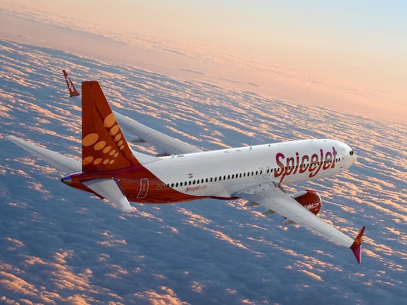 স্পাইস জেট জানিয়েছে যে আগামী সপ্তাহগুলিতে তাদের লক্ষ্য হল উন্নত পরিকল্পনার মাধ্যমে আরও বিমান অন্তর্ভুক্ত করা, সর্বাধিক সংযোগ জোরদার করা। অন্য দিকে, গত সপ্তাহে ভারতজুড়ে প্রধান বিমানবন্দরগুলিতে ব্যাপক বিশৃঙ্খলার সৃষ্টি হওয়ার পর ইন্ডিগোর পূর্বে অনুমোদিত শীতকালীন ফ্লাইটের সময়সূচি কমানোর পরিকল্পনা করছে কেন্দ্র।  ভারতের শীর্ষস্থানীয় বিমান সংস্থা ইন্ডিগোর ব্যাপক কর্মক্ষমতার ব্যর্থতা এবং বৃহৎ পরিসরে বিঘ্নের প্রতিক্রিয়ায় এই পদক্ষেপ গৃহীত হতে চলেছে। 