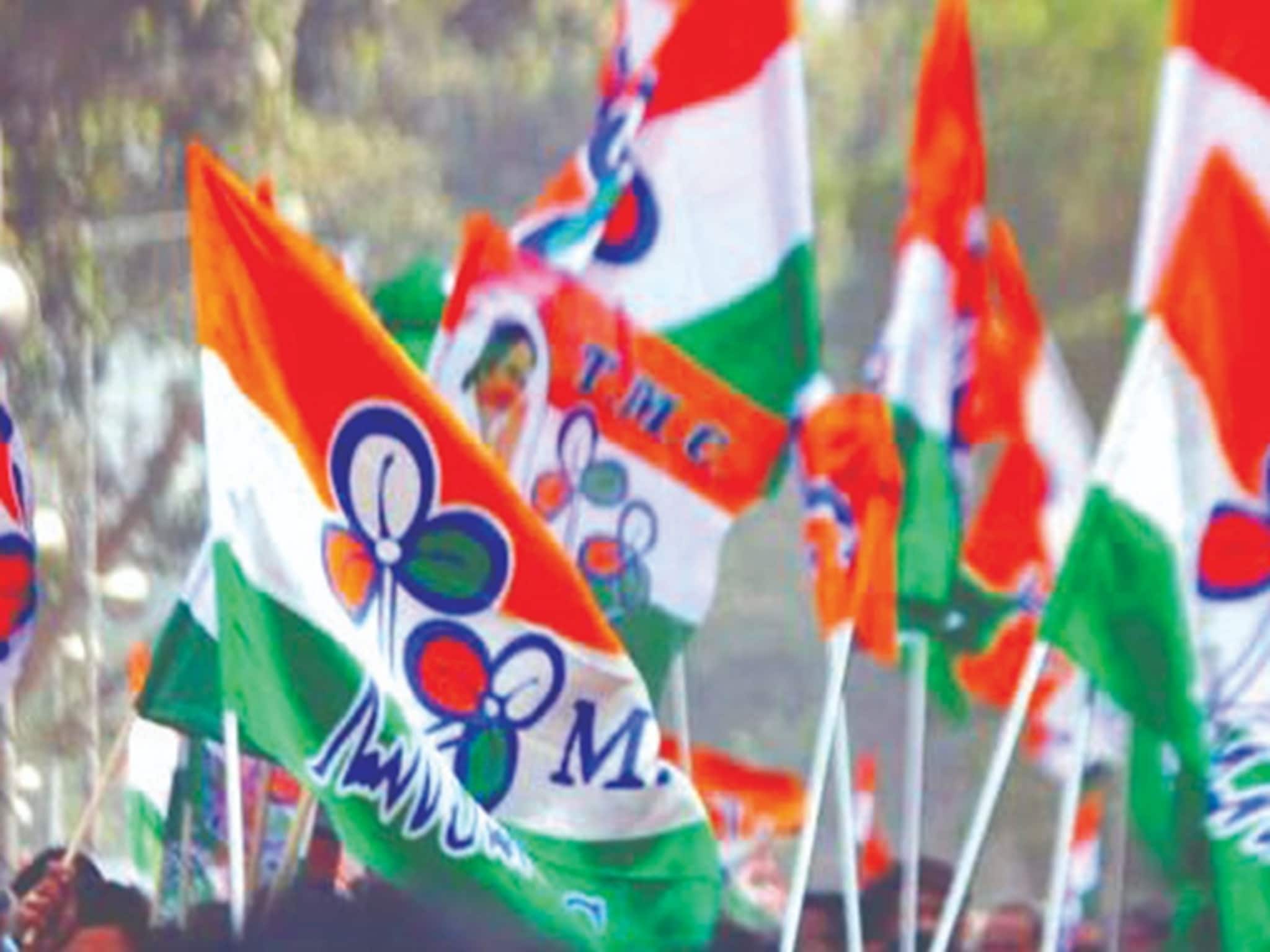 উন্নয়নের পাঁচালি নিয়ে বাড়ি বাড়ি যাবেন কর্মীরা, মেগা কর্মসূচি লঞ্চ করছে তৃণমূল উন্নয়নের পাঁচালি নিয়ে বাড়ি বাড়ি যাবেন কর্মীরা, মেগা কর্মসূচি লঞ্চ করছে তৃণমূল