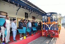 The Darjeeling Himalayan Railway (DHR): ঐতিহ্যকে অক্ষুণ্ণ রেখে যাত্রী-বান্ধব আধুনিকতার ছোঁয়া, নতুন রূপে দার্জিলিং হিমালয়ান রেলওয়ে