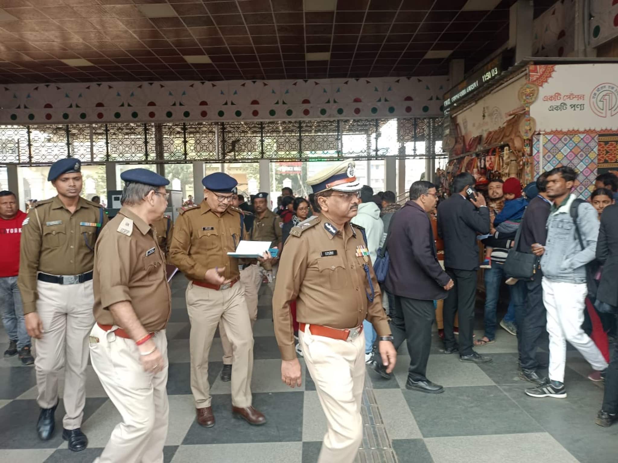 কড়া নিরাপত্তা ব্যবস্থা বোলপুর স্টেশনে... স্টেশন পরিদর্শন করলেন প্রিন্সিপাল চিফ সিকিউরিটি