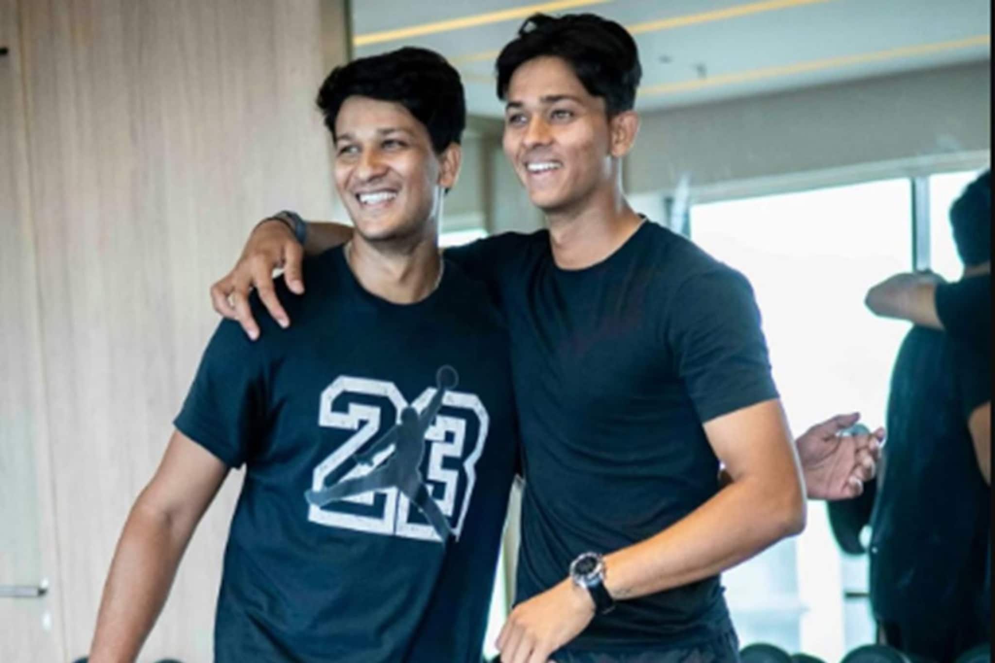 ভাইয়ের জন্য ক্রিকেট ছেড়ে সেলসম্যানের চাকরি! দাদার ঋণ মেটালেন যশস্বী, শেখাচ্ছেন ব্যাটিংও ভাইয়ের জন্য ক্রিকেট ছেড়ে সেলসম্যানের চাকরি! দাদার ঋণ মেটালেন যশস্বী, শেখাচ্ছেন ব্যাটিংও