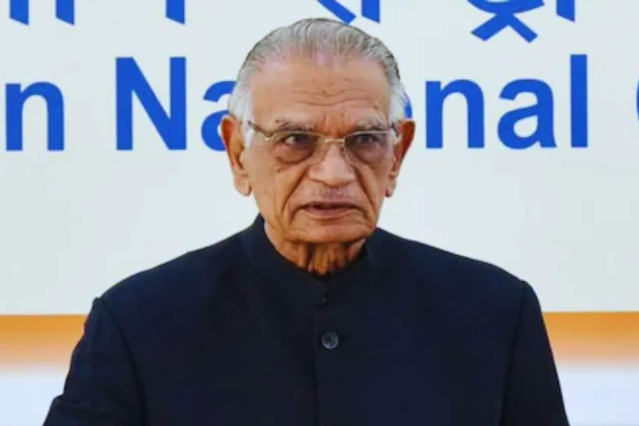 প্রয়াত প্রাক্তন স্বরাষ্ট্রমন্ত্রী শিবারাজ পাটিল! মৃত্যুকালে বয়স হয়েছিল ৯০ বছর প্রয়াত প্রাক্তন স্বরাষ্ট্রমন্ত্রী শিবারাজ পাটিল! মৃত্যুকালে বয়স হয়েছিল ৯০ বছর