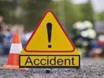 ট্রেনের ধাক্কায় খড়গপুর আইআইটি গবেষকের মর্মান্তিক মৃত্যু, ভিনরাজ্যের পড়ুয়ার আকস্মিক দুর্ঘটনা ঘিরে উঠছে প্রশ্ন