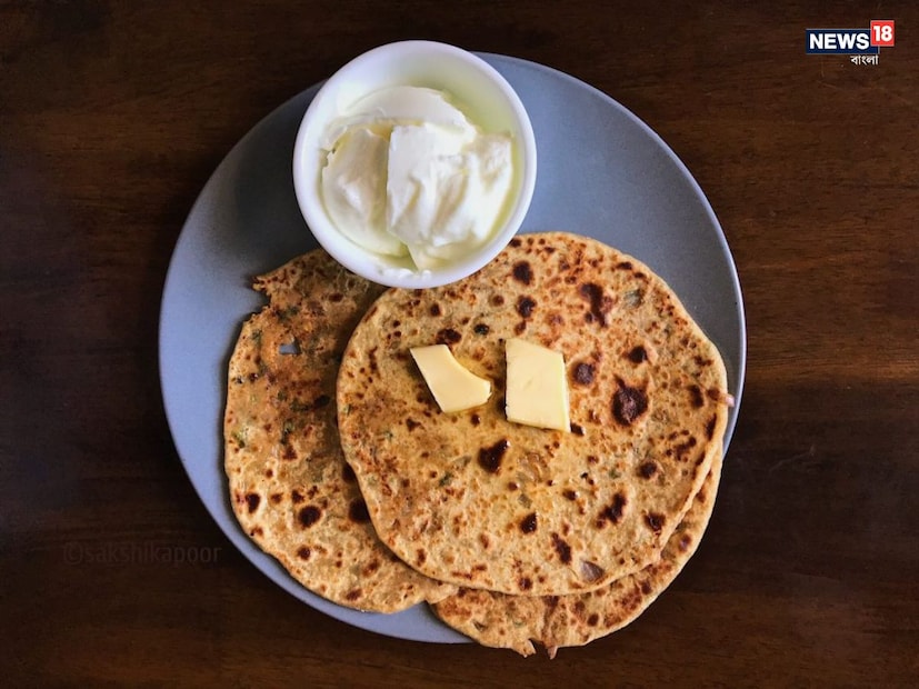 যাই হোক, বছরের পর বছর ধরে প্রচলিত থাকলেও এই বিশ্বাসে পরিবর্তন এসেছে কারণ স্বাস্থ্য বিশেষজ্ঞদের মতে বিশ্বাস করা হয় যে গাঁজানো করা খাবার খাওয়া বিপাকীয় হার উন্নত করতে সাহায্য করে এবং অন্ত্রের স্বাস্থ্য উন্নত করে, যা সামগ্রিক স্বাস্থ্য এবং সুস্থতার জন্য অপরিহার্য। বাসি রুটি এবং দই এর এই অনন্য মিশ্রণ সম্পর্কে যা জানা দরকার তা এখানে রইল।