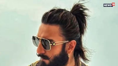 ২০১০ সালে অবশেষে তিনি সুযোগ পেয়েছিলেন। যশ রাজ ফিল্মস তাঁকে ব্যান্ড বাজা বারাত সিনেমার জন্য কাস্ট করেছিল। ছবিটিতে অনুষ্কা শর্মাও অভিনয় করেছিলেন, যা মুক্তির সঙ্গে সঙ্গে হিট হয়েছিল। রণবীর ব্যাপক স্বীকৃতি লাভ করেন, যার মধ্যে সেরা নবাগত অভিনেতার পুরস্কারও ছিল।