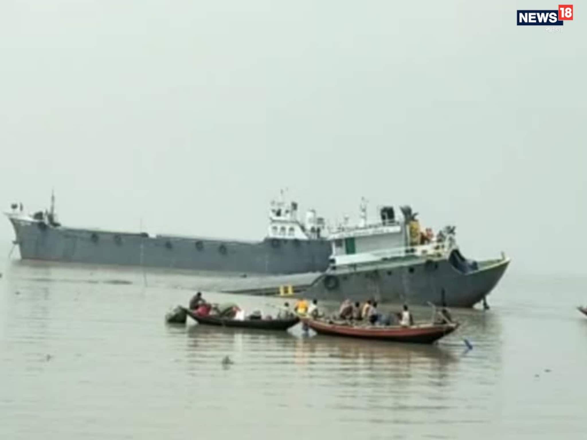 গভীর সমুদ্রে বাংলাদেশি নেভির জাহাজের ধাক্কায় ডুবল ভারতীয় ট্রলার, নিখোঁজ ৫ মৎস্যজীবী গভীর সমুদ্রে বাংলাদেশি নেভির জাহাজের ধাক্কায় ডুবল ভারতীয় ট্রলার, নিখোঁজ ৫ মৎস্যজীবী