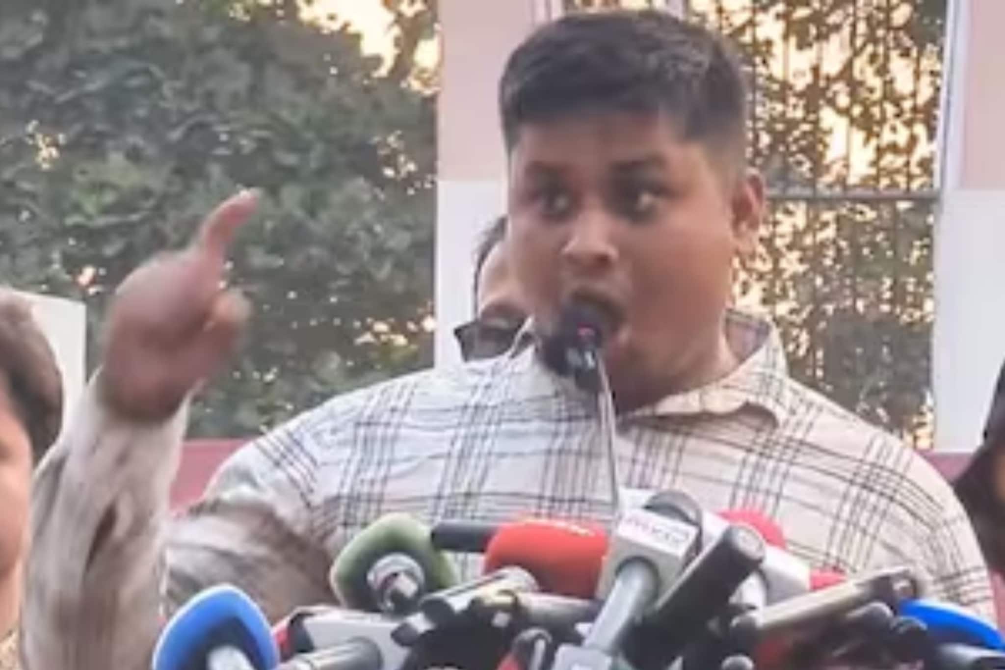 Bangladesh Leader: ‘সেভেন সিস্টার্সকে ভারত থেকে আলাদা করে দেব’! হুমকি বাংলাদেশের নেতার! বিচ্ছিন্নতাবাদীদের আশ্রয় দেওয়ার বার্তা Bangladesh Leader: ‘সেভেন সিস্টার্সকে ভারত থেকে আলাদা করে দেব’! হুমকি বাংলাদেশের নেতার! বিচ্ছিন্নতাবাদীদের আশ্রয় দেওয়ার বার্তা