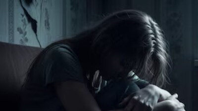 বেঙ্গালুরুতে ছাত্রীকে গণধর্ষণের অভিযোগ! গ্রেফতার প্রেমিক-সহ ৩, গোপনে ভিডিও রেকর্ড করে...