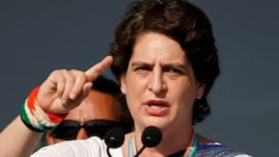 বাংলাদেশে সংখ্যালঘু অত্যাচার নিয়ে সরব প্রিয়ঙ্কা! হস্তক্ষেপ করুক কেন্দ্র, দাবি কংগ্রেস নেত্রীর   (Image: Reuters/File)