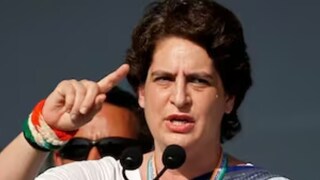 বাংলাদেশে সংখ্যালঘু অত্যাচার নিয়ে সরব প্রিয়ঙ্কা! হস্তক্ষেপ করুক কেন্দ্র, দাবি কংগ্রেস নেত্রীর   (Image: Reuters/File)