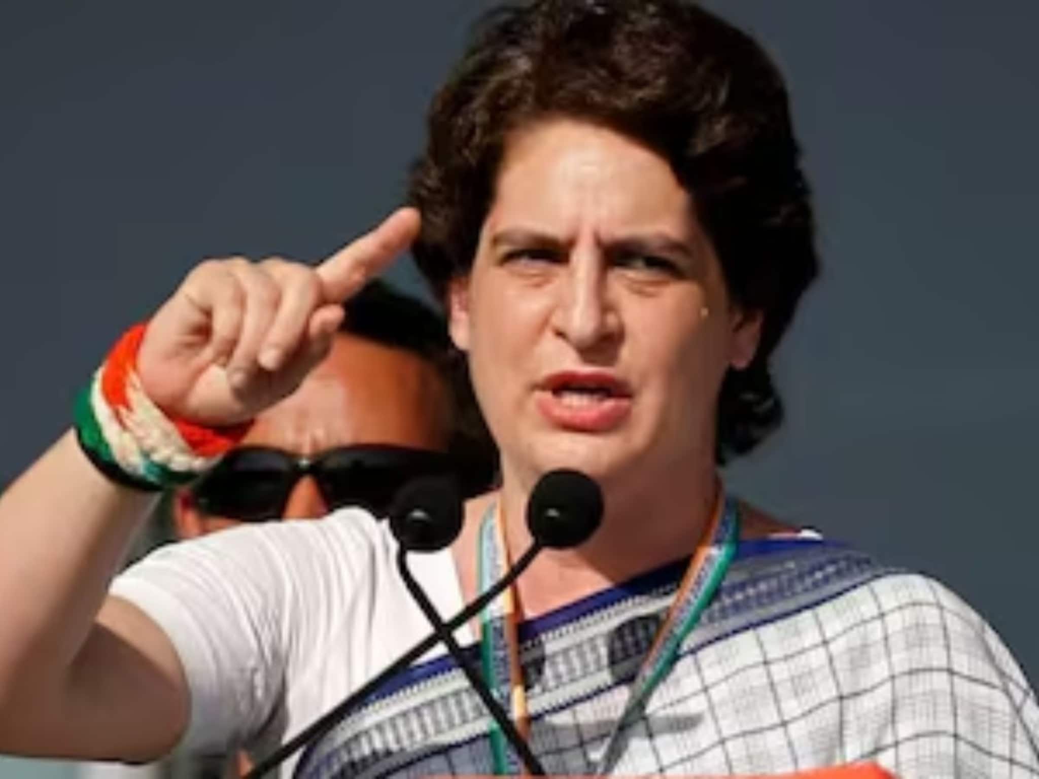 বাংলাদেশে সংখ্যালঘু অত্যাচার নিয়ে সরব প্রিয়ঙ্কা! কেন্দ্রের হস্তক্ষেপের দাবি নেত্রীর বাংলাদেশে সংখ্যালঘু অত্যাচার নিয়ে সরব প্রিয়ঙ্কা! কেন্দ্রের হস্তক্ষেপের দাবি নেত্রীর