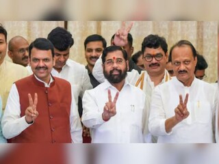 শিবসেনা-বিজেপিতেই আস্থা! মহারাষ্ট্রের স্থানীয় নির্বাচনে এগিয়ে বিজেপি জোট, অনেক পিছিয়ে এমভিএ