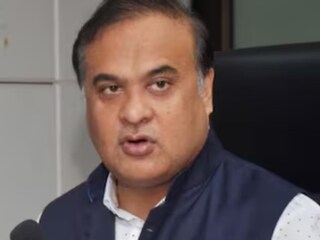 ‘অসমের ৪০% বাসিন্দা বাংলাদেশী বংশোদ্ভুত’! অস্থির বাংলাদেশে নিয়ে বড় মন্তব্য হিমন্তের, সমাধানে চাই ‘সার্জারি’, বিস্ফোরক অসমের মুখ্যমন্ত্রী