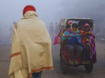 ২৫ ডিসেম্বর থেকেই বড় বদল আবহাওয়ায়! আরও নামবে পারদ, কনকনে ঠান্ডা, ঘন কুয়াশার সতর্কতা