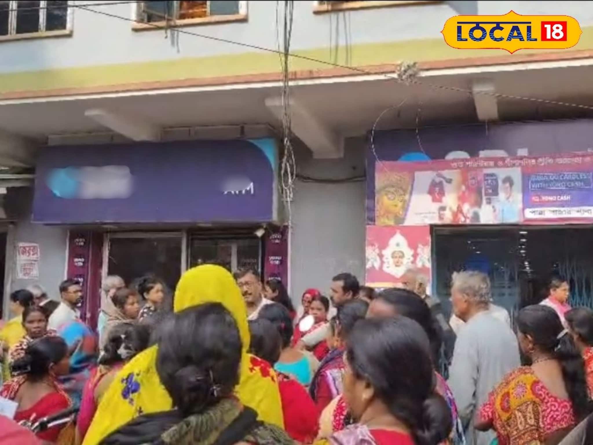 কোটি টাকার প্রতারণা!চড়া সুদে টাকা তুলে আত্মসাতের অভিযোগ গ্রাহক পরিষেবা কেন্দ্রের বিরুদ্ধে