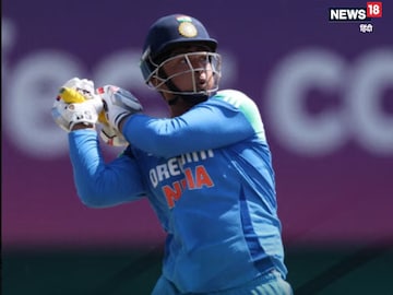 বৈভবের স্বপ্নপূরণ! বিশ্বকাপের ভারতীয় দলে সুযোগ পেলেন ১৪ বছরের তারকা, দলে বিরাট চমক বৈভবের স্বপ্নপূরণ! বিশ্বকাপের ভারতীয় দলে সুযোগ পেলেন ১৪ বছরের তারকা, দলে বিরাট চমক