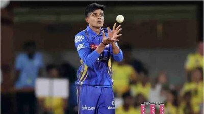 Vignesh Puthur Smashes Jonty Rhodes' World Record with Six Catches in List A Debut