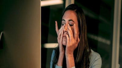 শরীরের জন্য অপরিহার্য ভিটামিন ডি শরীরের অভ্যন্তরেই উৎপন্ন হয়। এর পর্যাপ্ত মাত্রা শরীরে ক্যালশিয়াম এবং ফসফরাস শোষণ নিয়ন্ত্রণে সাহায্য করে। তা ছাড়াও এটি শরীরের প্রতিরোধ ক্ষমতা উন্নত করে, বিভিন্ন সংক্রমণ এবং রোগের বিরুদ্ধে লড়াই করে।