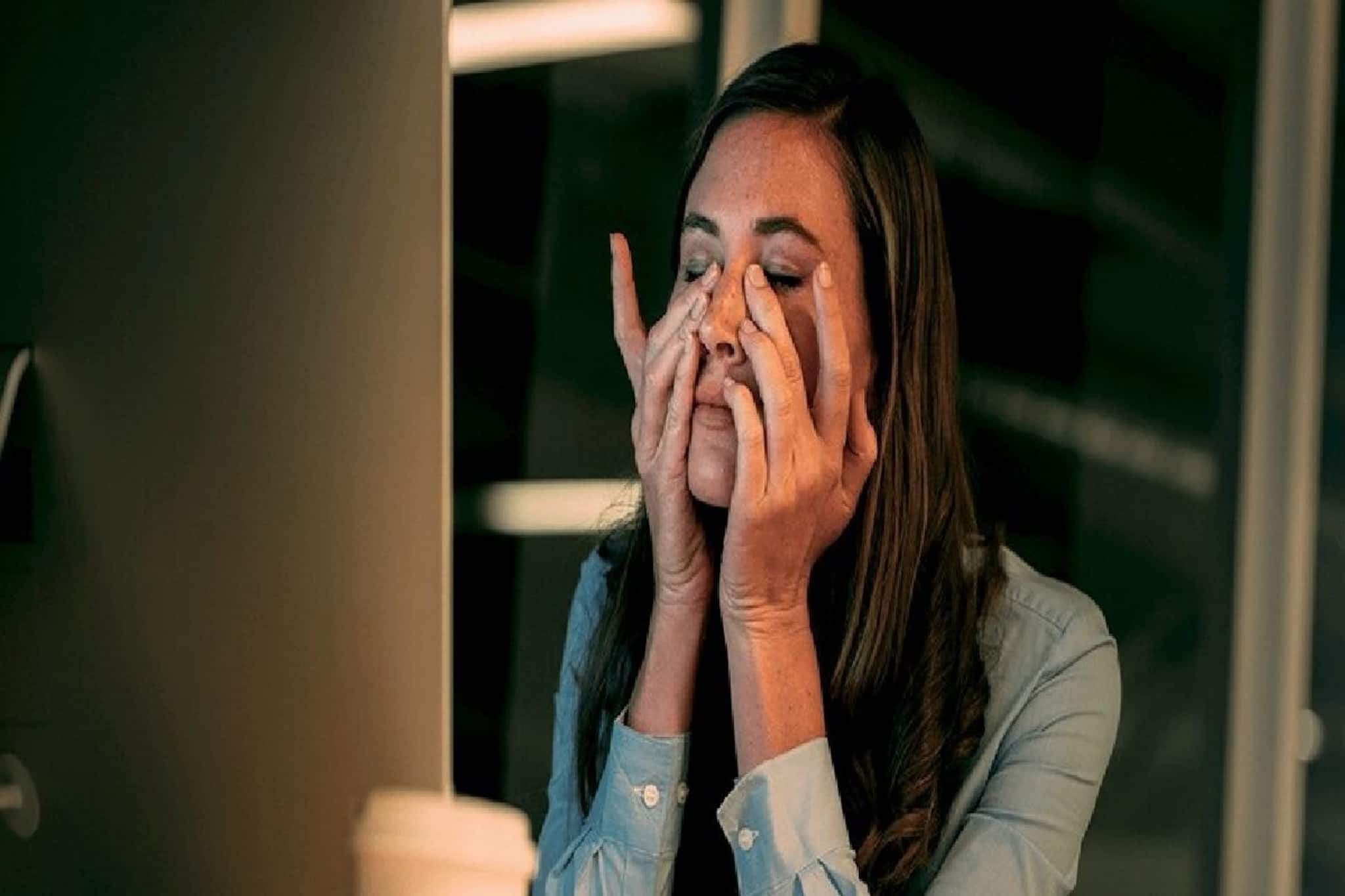 Vitamin D Deficiency: ঘুম আর কাটেই না? শরীরে ভিটামিন ডি-র ঘাটতি কিন্তু বড় সমস্যা ডেকে আনে! জানুন কী কী লক্ষণ