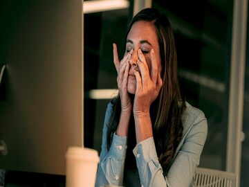 ঘুম আর কাটেই না? শরীরে ভিটামিন ডি-র ঘাটতি কিন্তু বড় সমস্যা ডেকে আনে! জানুন কী কী লক্ষণ