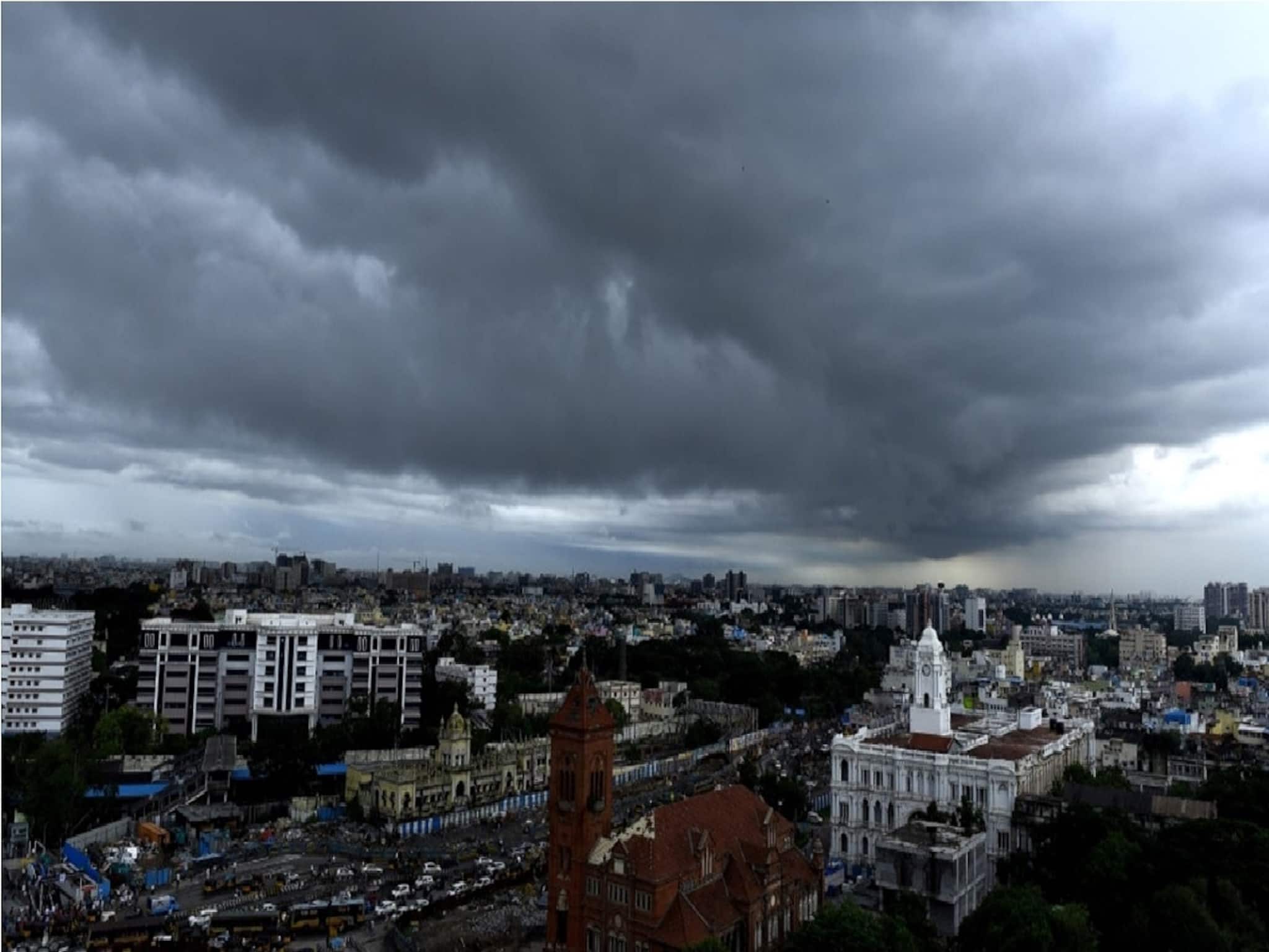 উত্তরবঙ্গে রাজ্য জুড়ে শীতের দাপট, সঙ্গে তুষারপাতের পূর্বাভাস! কবে বরফ পড়বে জেনে নিন উত্তরবঙ্গে রাজ্য জুড়ে শীতের দাপট, সঙ্গে তুষারপাতের পূর্বাভাস! কবে বরফ পড়বে জেনে নিন