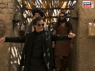 বয়স বাড়ছে,হ্যান্ডসাম হচ্ছেন!রণবীর সিং-কে পিছনে ফেলে 'ধুরন্ধর' অক্ষয় কাড়ছেন লাইমলাইট